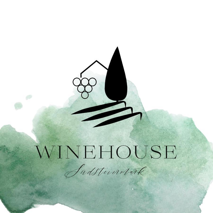 Вілла Winehouse Living Лойчах Екстер'єр фото